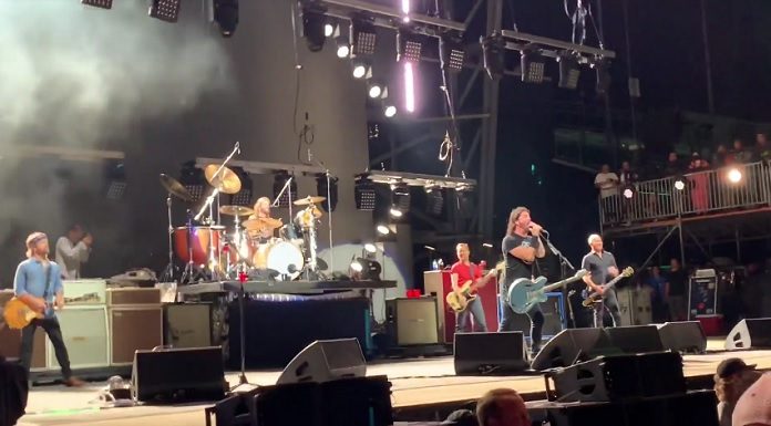 Foo Fighters - Best of you - Live Earth Festival (Tradução/Legendado) 