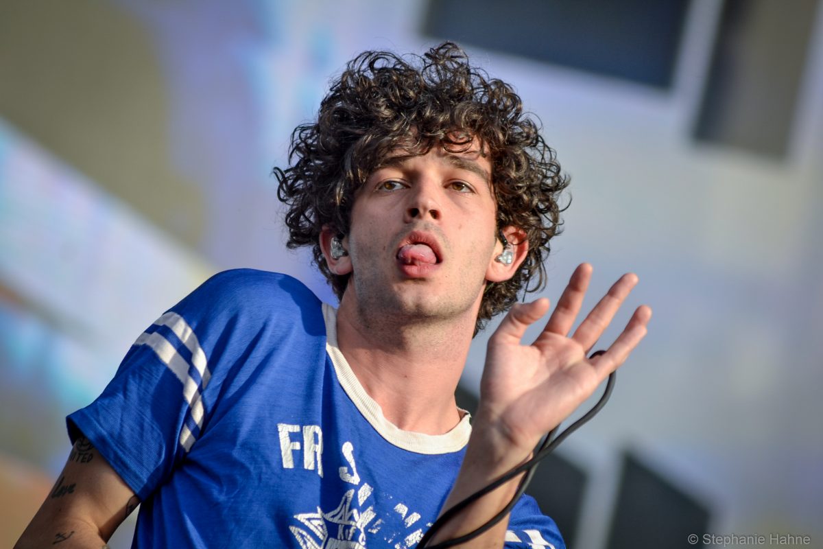 Matty Healy, do The 1975 no Lollapaloza Brasil