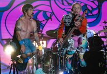Flea e Anthony Kiedis, do Red Hot Chili Peppers