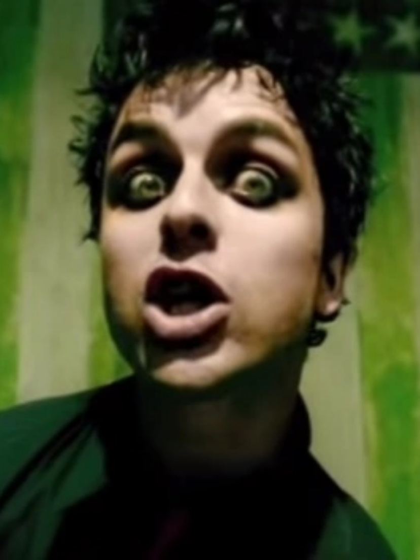 Billie Joe Armstrong explica nome do Green Day