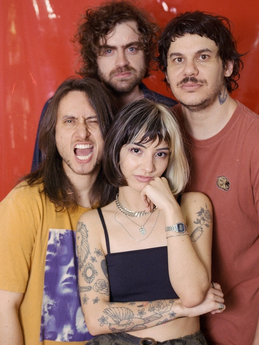 Violet Soda: novas bandas de Rock