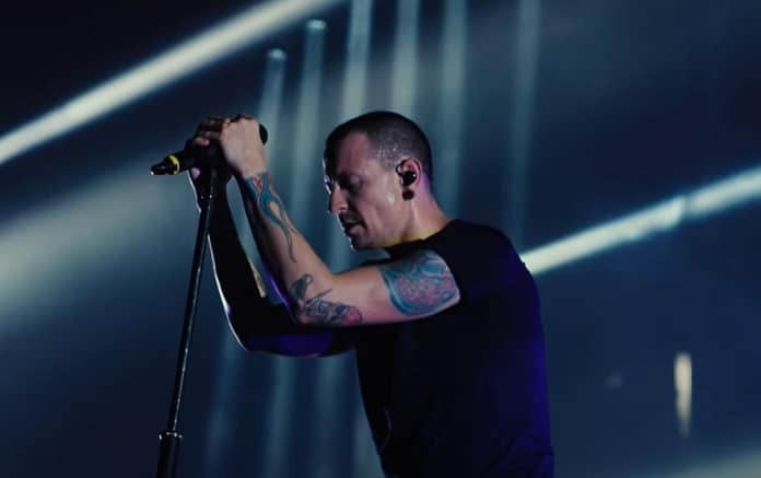 Linkin Park anuncia disco de "Greatest Hits" e libera single inédito com a voz de Chester Bennington; ouça “Friendly Fire”