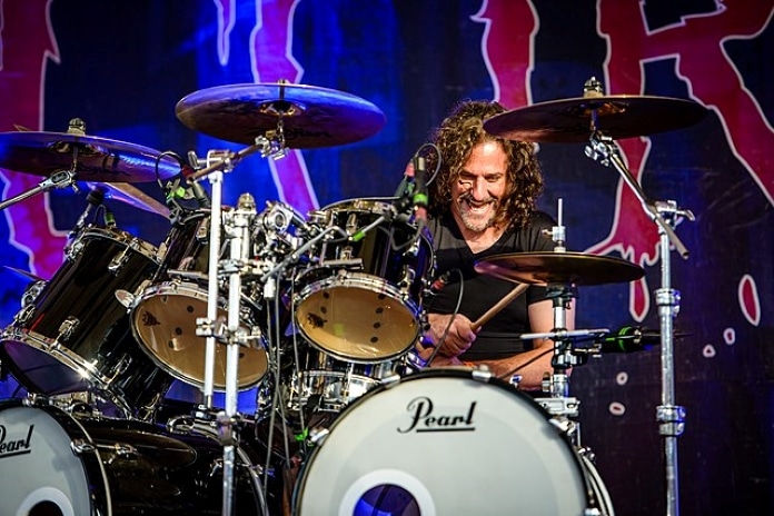 Paul Mazurkiewicz, baterista do Cannibal Corpse