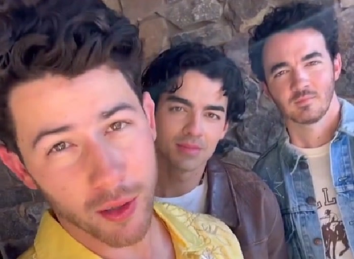 Jonas Brothers adiam shows na Europa