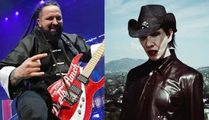 Guitarrista do Five Finger Death Punch defende turnê com Marilyn Manson: "está trabalhando para melhorar"