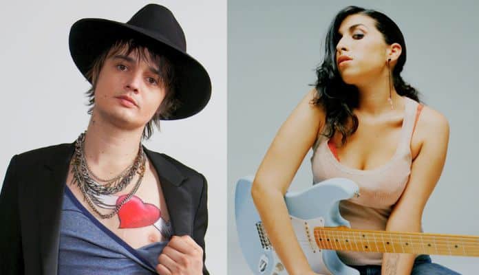 "Ela fazia parecer fácil": Pete Doherty relembra habilidades de Amy Winehouse na guitarra