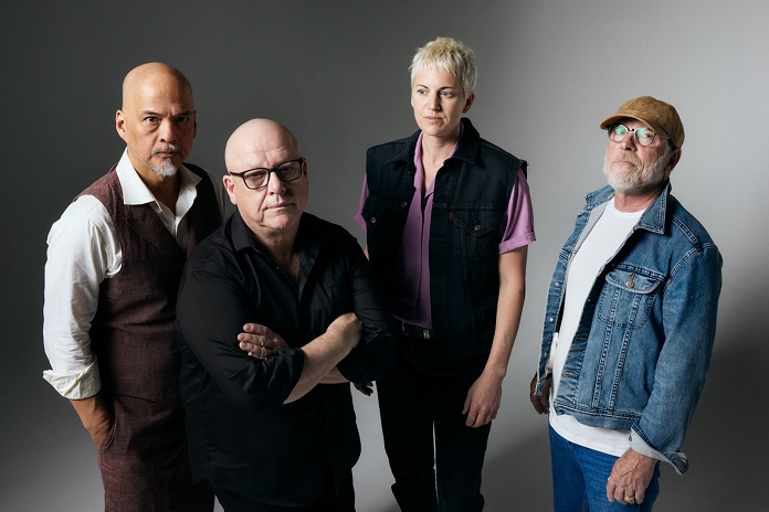 Pixies anuncia seu novo disco, "The Night The Zombies Came" e libera prévia; ouça