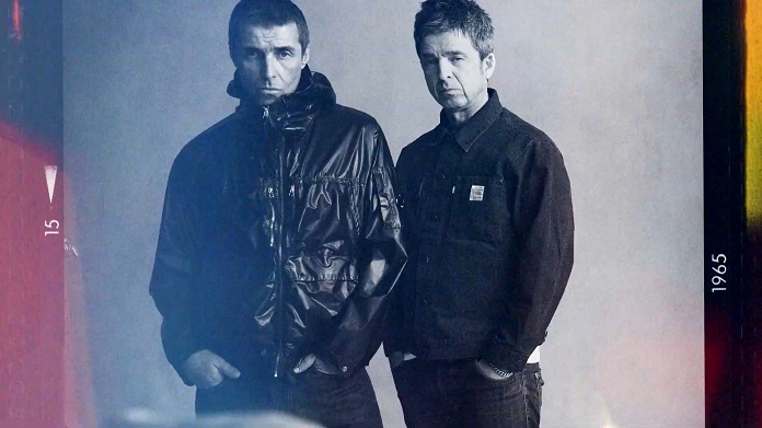 Liam e Noel Gallagher em novo ensaio juntos com o Oasis