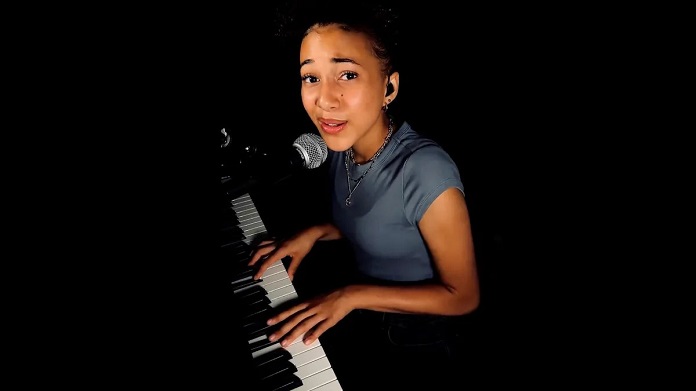 Nandi Bushell faz cover de Johnny Cash