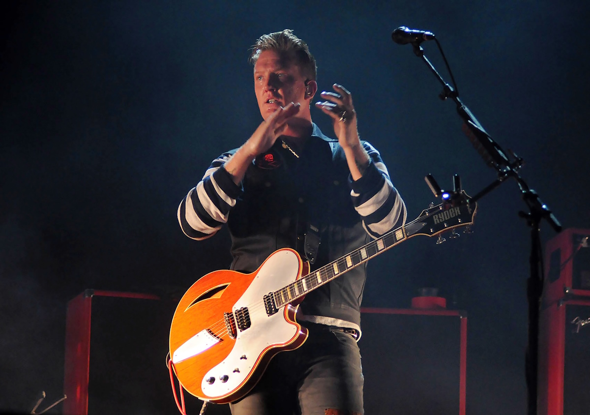 Josh Homme em show do Queens Of The Stone Age no Rio de Janeiro