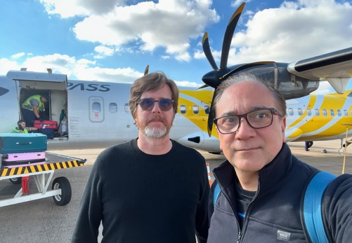 Músicos do Biquini viajaram um dia antes no avião que caiu em Vinhedo