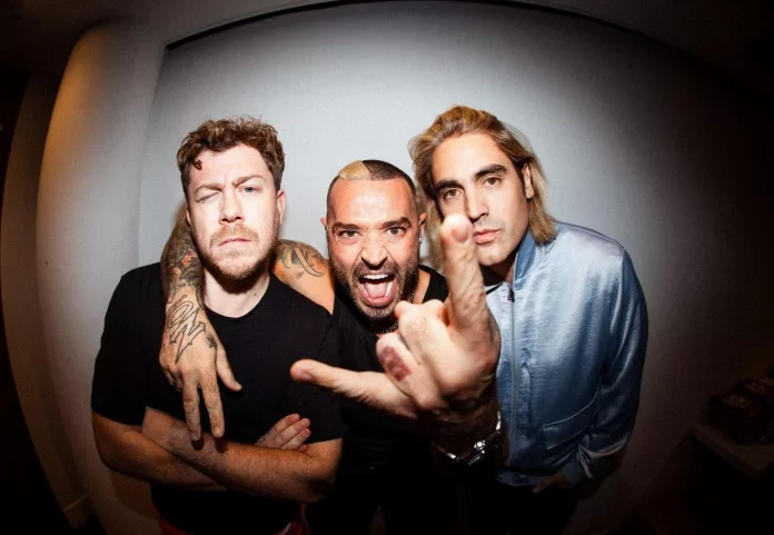 Busted vem ao Brasil pela primeira vez