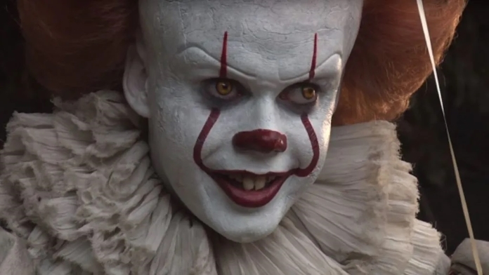 Bill Skarsgård ficou consagrado como o Pennywise, em It: A Coisa