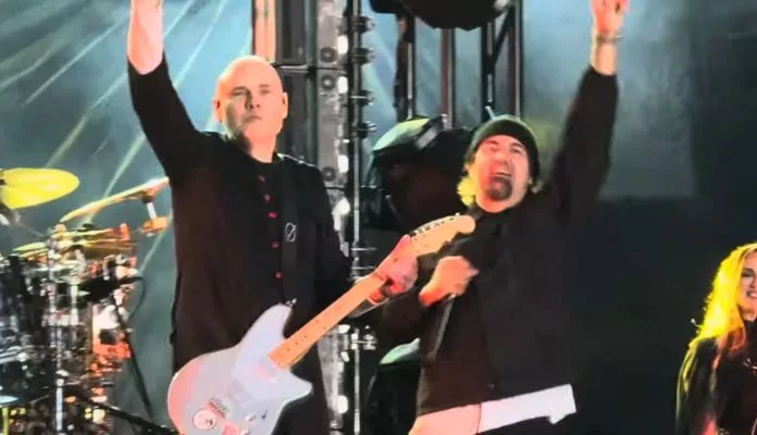 Chino Moreno (Deftones) se junta ao Smashing Pumpkins para cantar clássico de 1995; assista